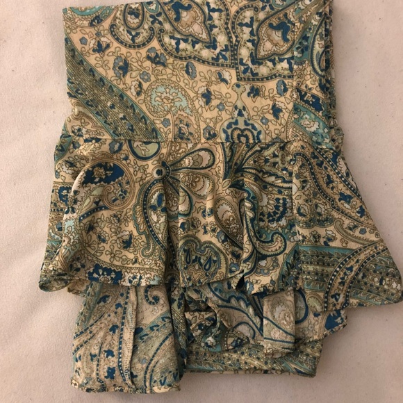 🕛 Express Paisley Skirt 🕛 - Picture 4 of 6